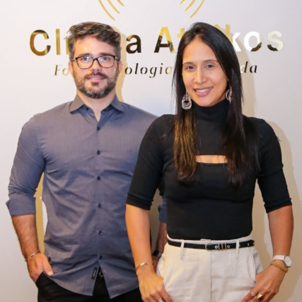 Dr. Lukas Ribeiro e Dra. Amanda Zuqui, fundadores da Clínica Attikos, na Asa Sul, Brasília